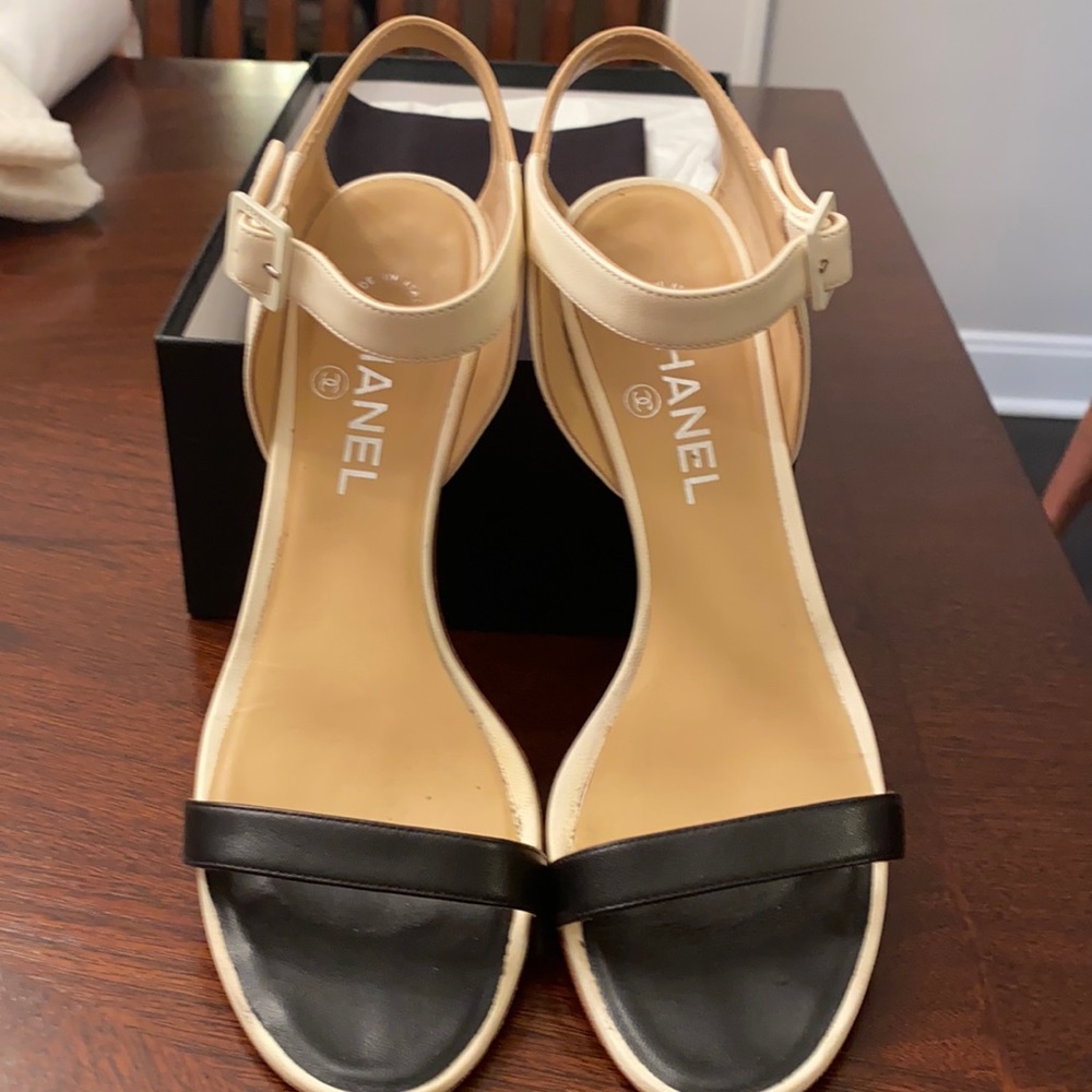 Classic Chanel sandals beige with black strap